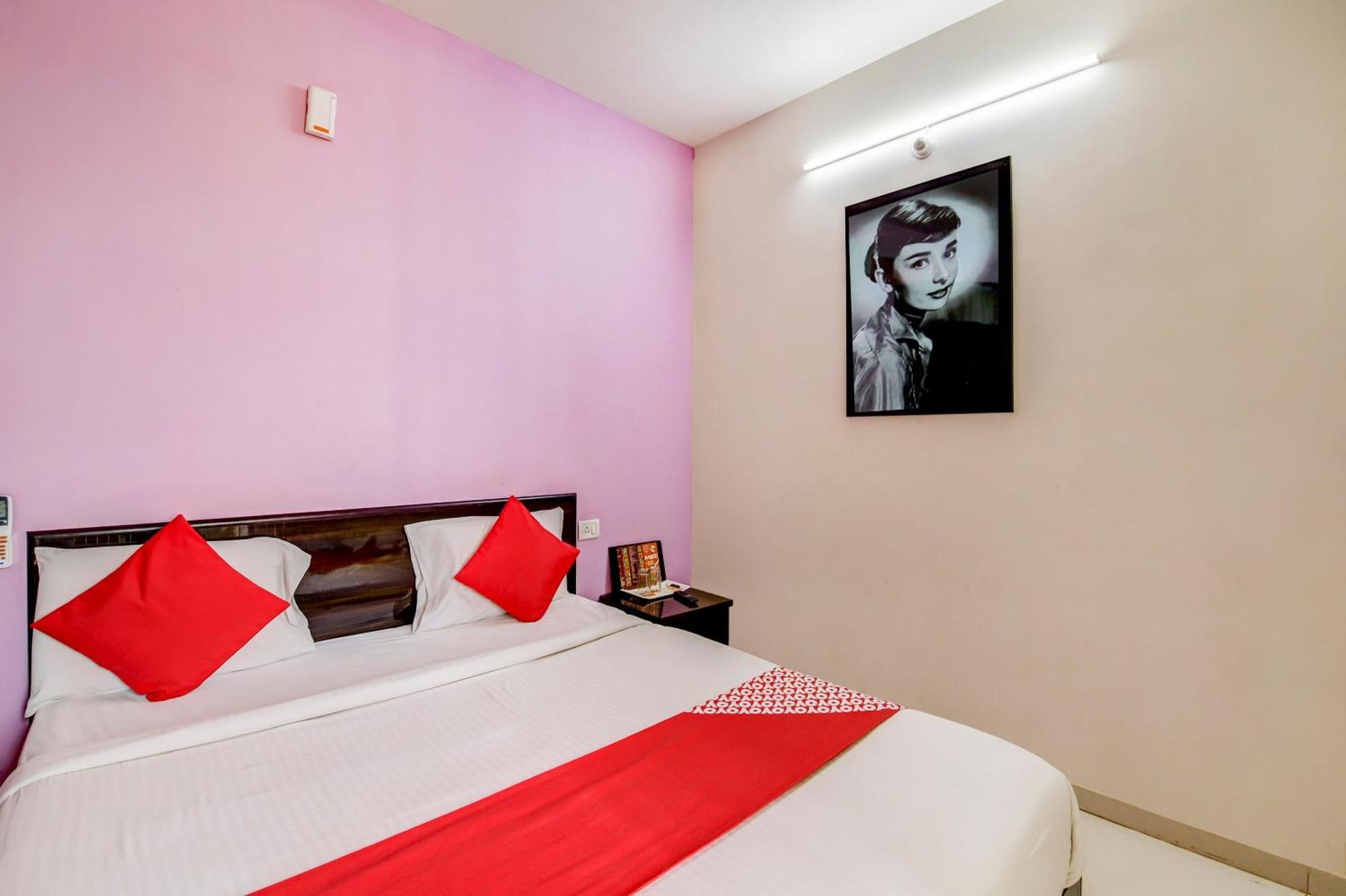Hotel O Manu Residency Bangalore Buitenkant foto
