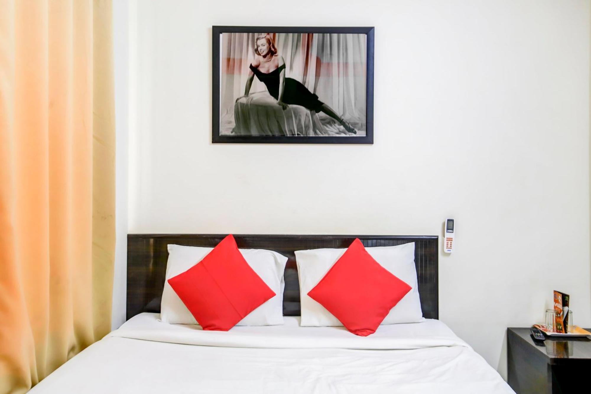 Hotel O Manu Residency Bangalore Buitenkant foto